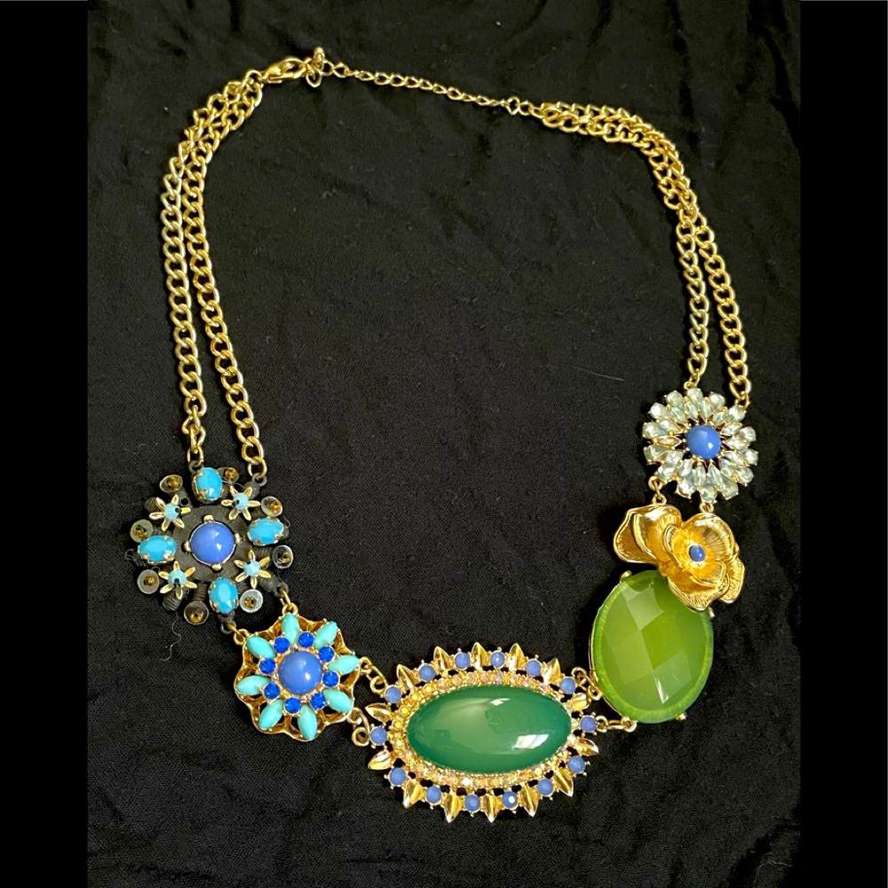 Adjustable choker style necklace